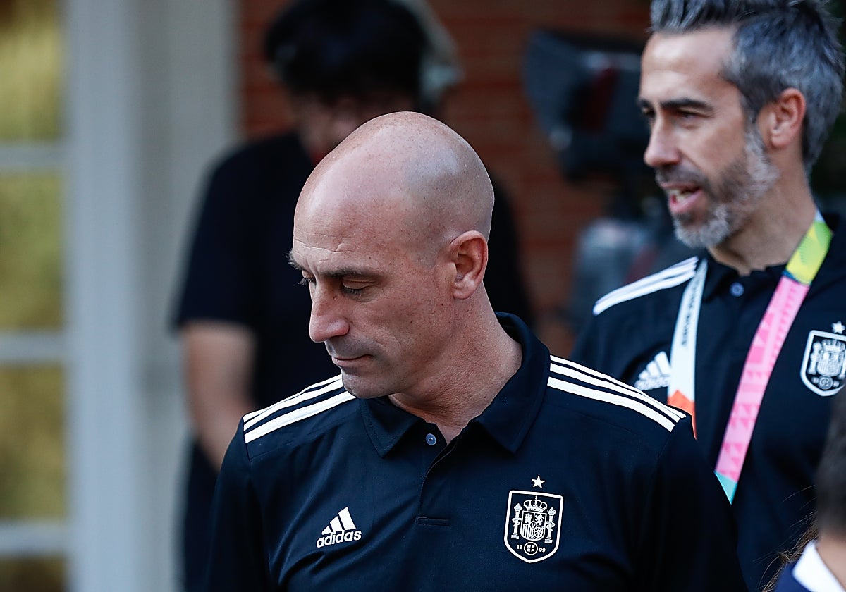 Rubiales, durante la recepción a la selección en Moncloa