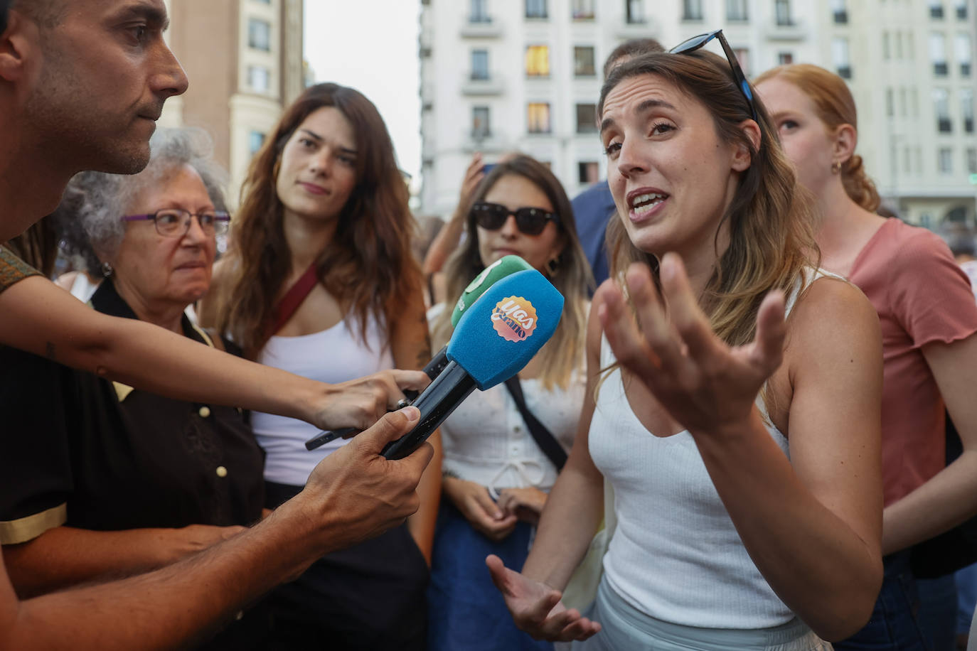 La ministra de Igualdad en funciones, Irene Montero, participa este lunes en Madrid en la manifestación de apoyo a Jenni Hermoso