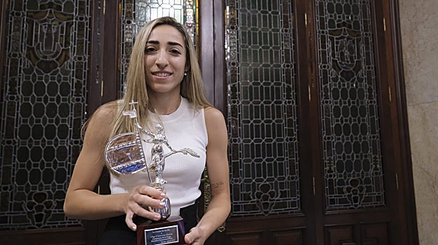 El Ayuntamiento concederá la medalla de Sevilla a Olga Carmona
