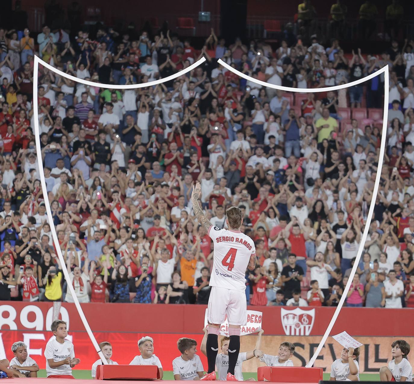 La presentación de Sergio Ramos como nuevo jugador del Sevilla FC