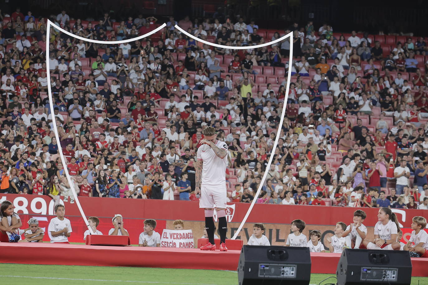 La presentación de Sergio Ramos como nuevo jugador del Sevilla FC