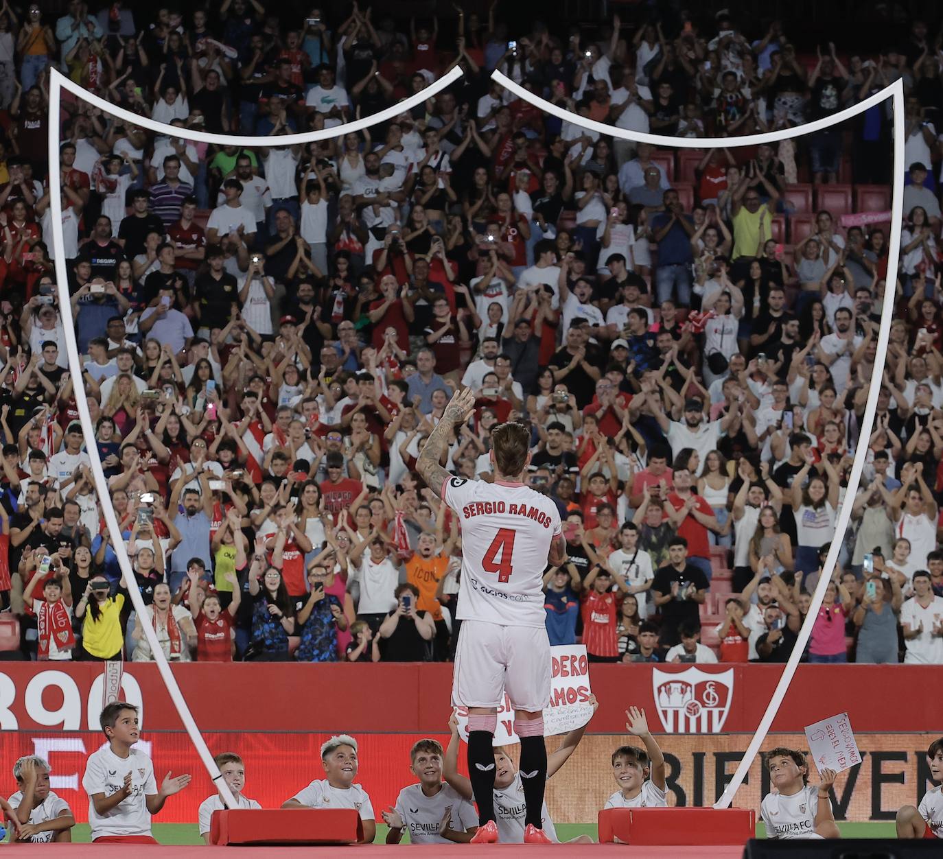 La presentación de Sergio Ramos como nuevo jugador del Sevilla FC