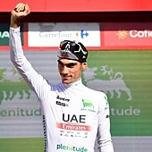 Juan Ayuso y Enric Mas, dos formas de ver la vida y el ciclismo