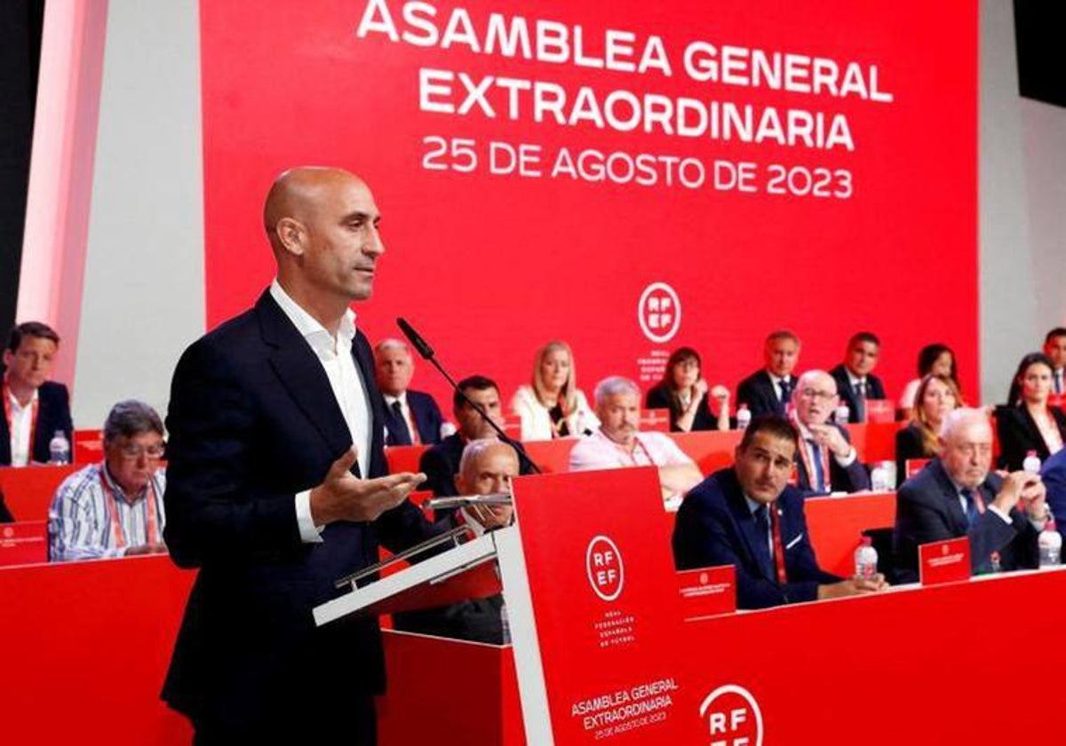 Luis Rubiales durante la Asamblea Extraordinaria en la que dijo que no dimitiría