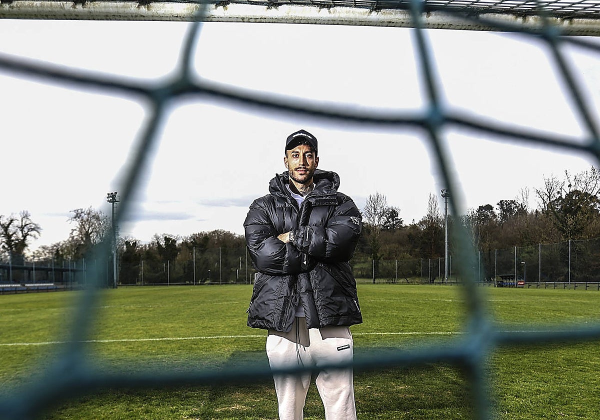 Víctor Camarasa, en los campos de entrenamiento del Oviedo