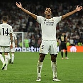 Bellingham ya sale en la foto de las noches europeas del Real Madrid