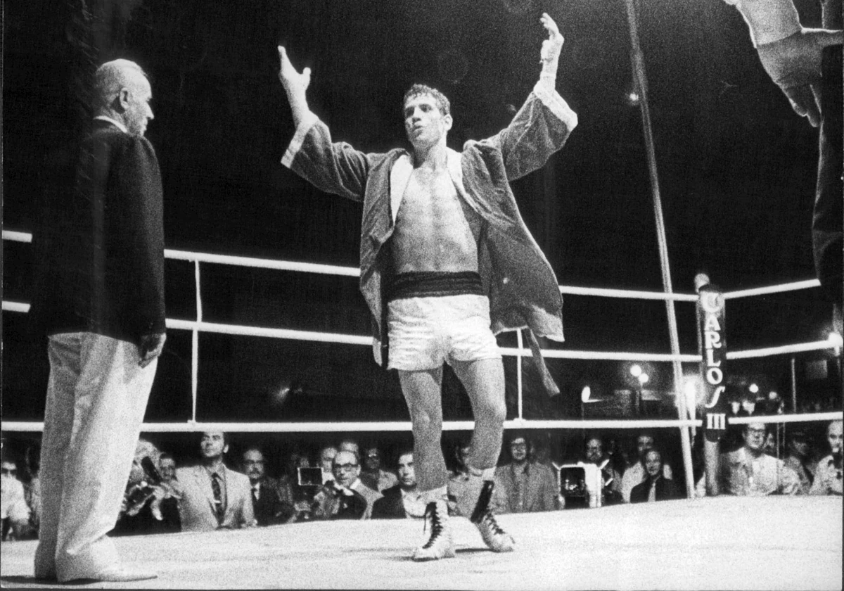 Perico Fernández, el boxeador que tocaba el piano y fue campeón del mundo  con una costilla rota