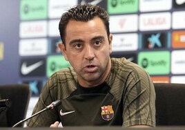 Xavi renueva con el Barça hasta 2025