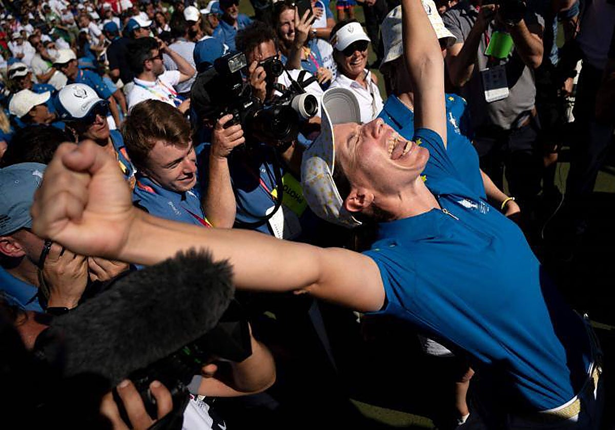 Carlota Ciganda celebra la victoria