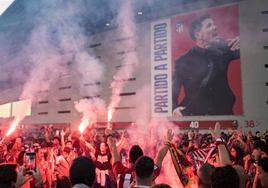 Ultras del Atlético intimidan a una madre y su hija por llevar una camiseta de Vinícius
