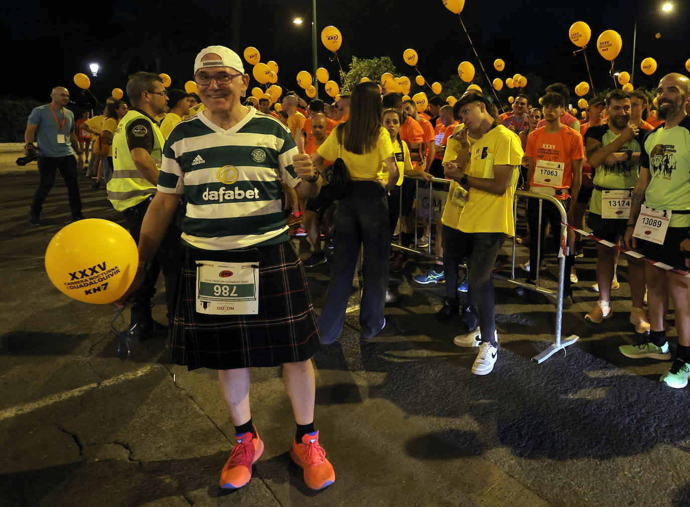 Momentos de la Carrera Nocturna de Sevilla 2023