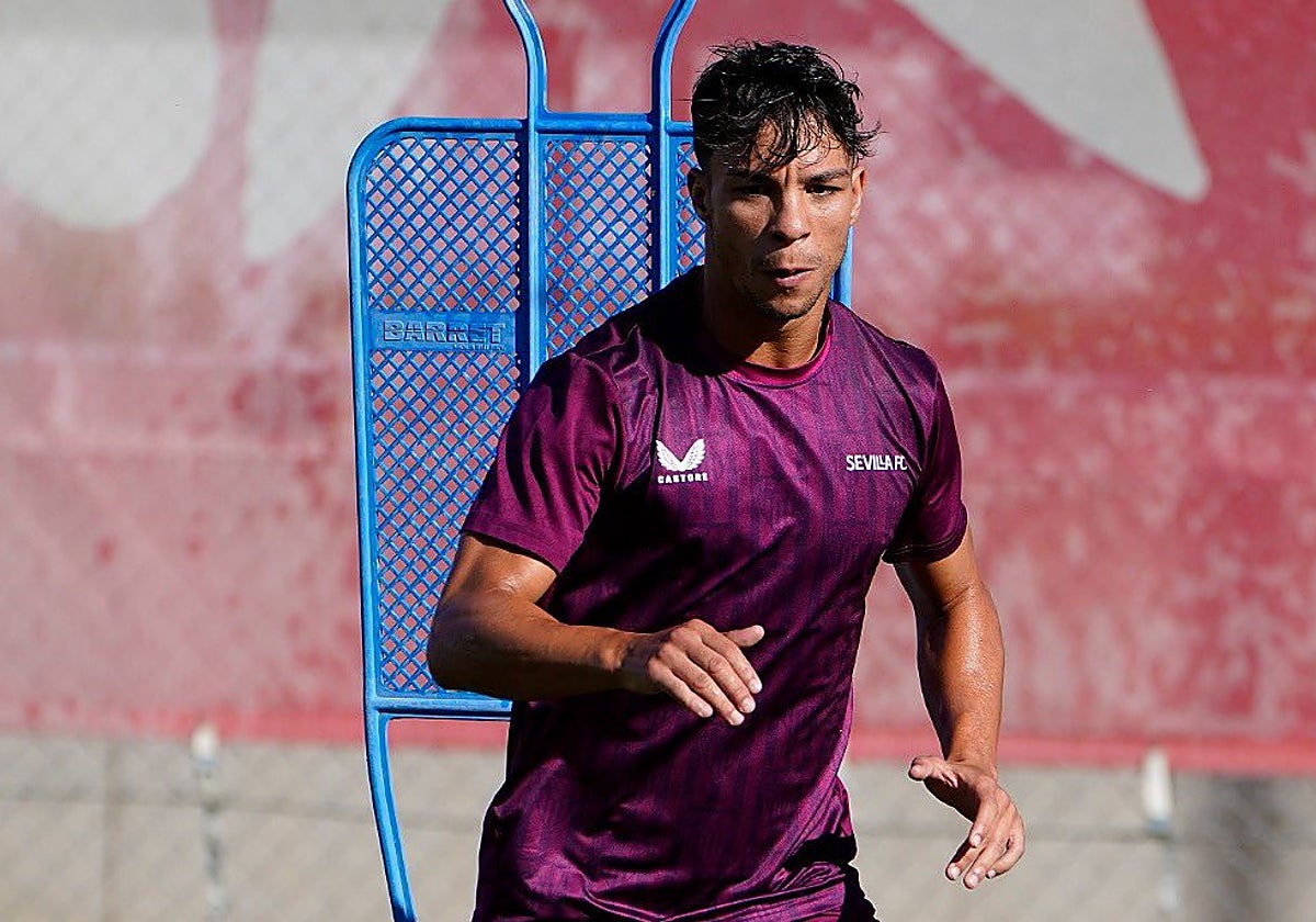 Óliver Torres vuelve a la dinámica grupal en esta primera toma de contacto con vistas a la Champions