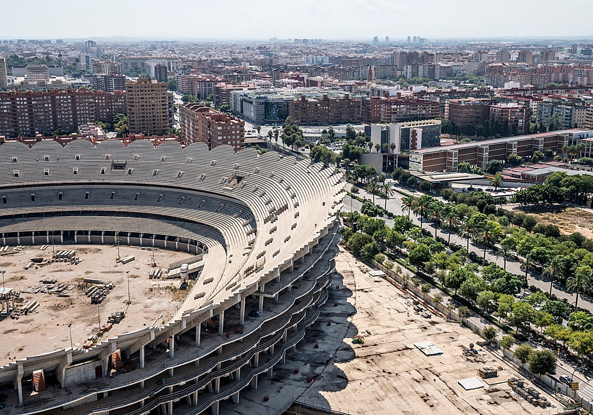 La construcción del nuevo estadio de Mestalla, actualmente paralizada