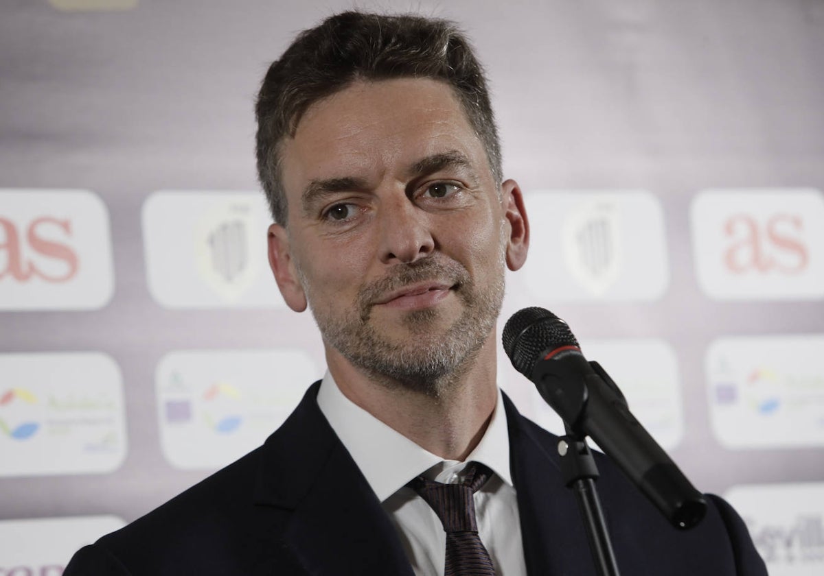 Pau Gasol, en un photocall en el estadio de la Cartuja