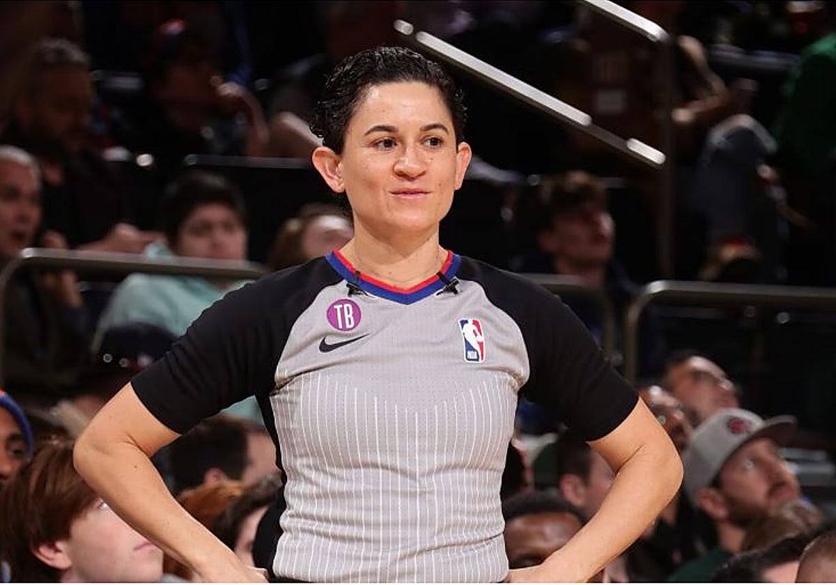 Che Flores durante un partido de la NBA