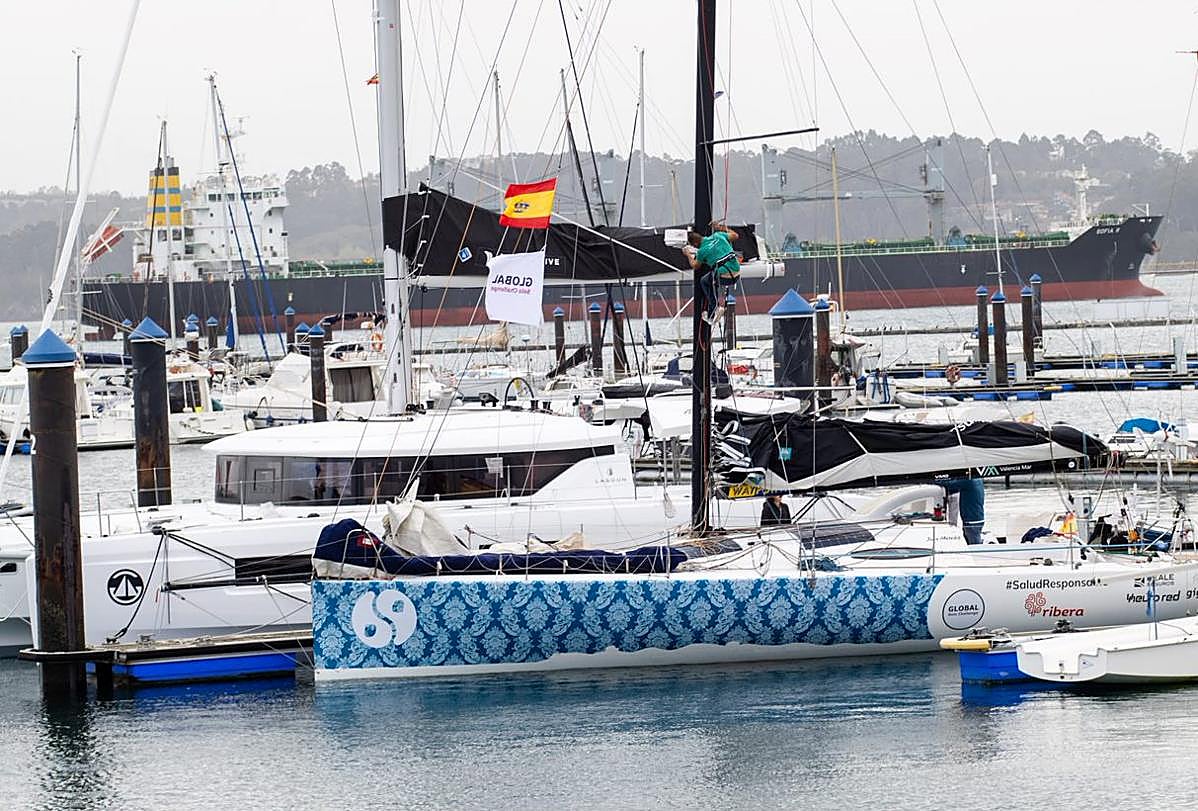 El «Sorolla», de Merediz, espera a la decisión del Comité para emprender la aventura en la Global Solo Challenge
