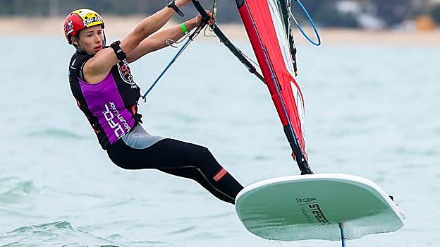 Leonardo Tomasini, Francesca María Salerno, Kylian Manhaval y Tuva Oppedal, nuevos campeones del Mundo de iQFOil juvenil