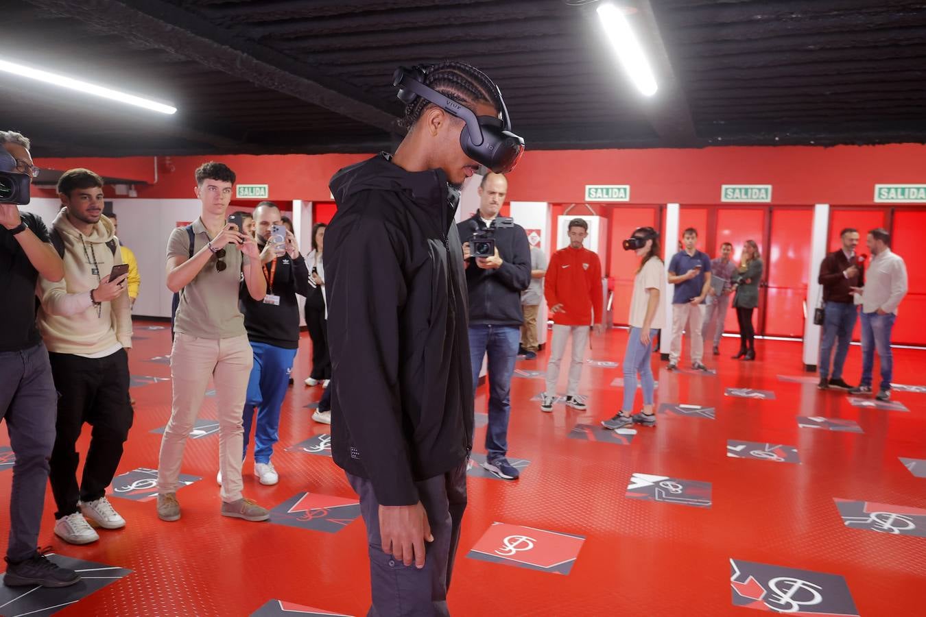 Presentación a los medios del nuevo tour virtual por el estadio Sánchez-Pizjuán