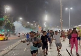 La policía reprime en Copacabana un enfrentamiento entre hinchas de Boca y Fluminese