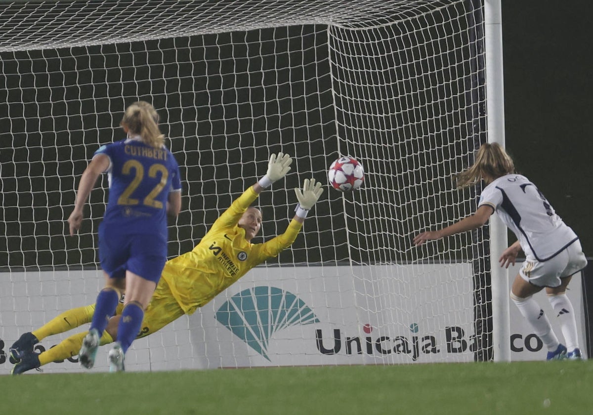 Olga Carmona no desaprovechó la oportunidad desde el punto de penalti