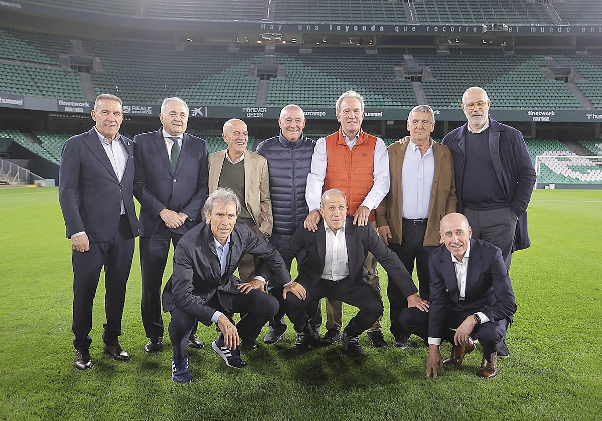 Buyo, Gordillo, Señor, Rincón, Goicoechea, Güerri, Zubizarreta, Carrasco, Víctor y Sarabia, en el Benito Villamarín
