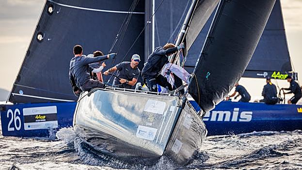 «Charisma», de Nico Poons, ganador del Circuito RC44 2023