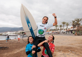 Yago Domínguez y Nadia Erostarbe vencedores en el Spring Surfest Las Américas Pro