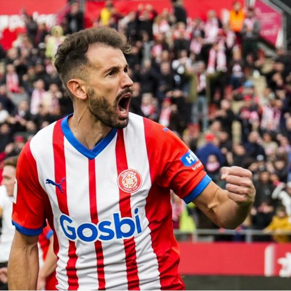Stuani remonta ante el Valencia y el Girona mantiene el pulso por el liderato