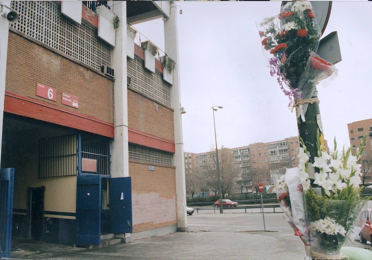 Flores en el lugar del asesinato de Aitor Zabaleta