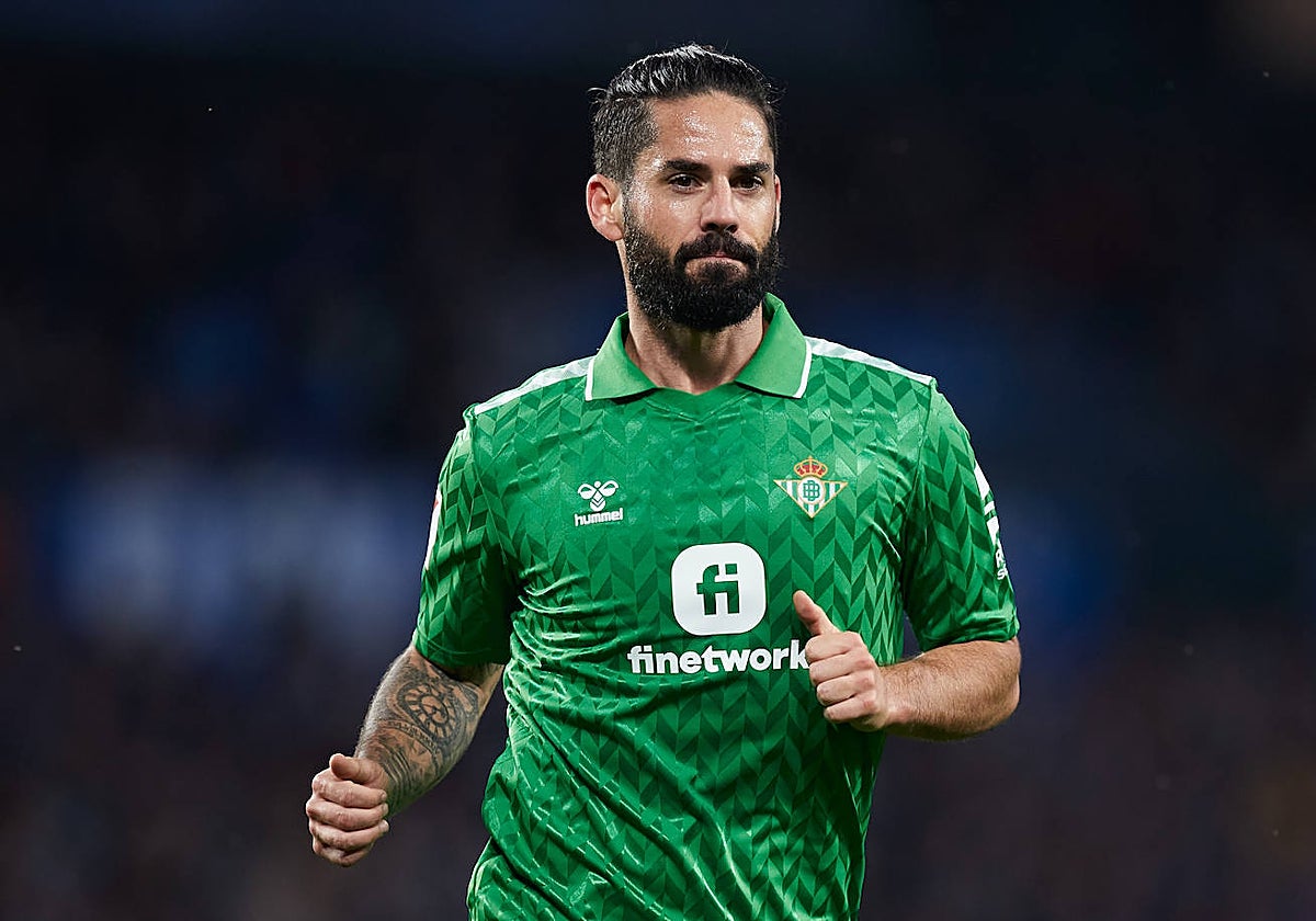 Isco, durante el Real Sociedad - Real Betis de LaLiga EA Sports