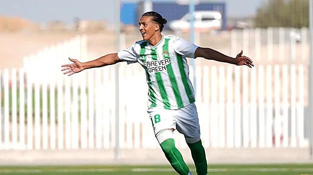 El Betis blinda a Yanis subiendo su cláusula