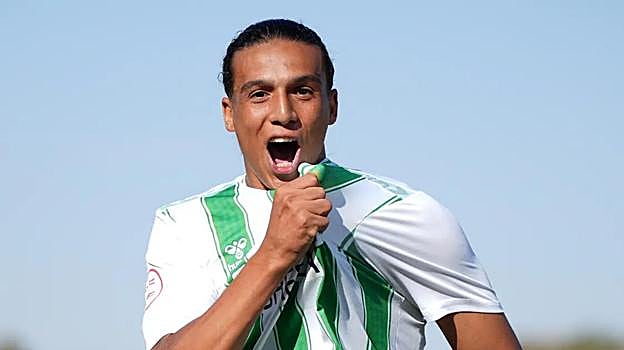 El Betis blinda a Yanis subiendo su cláusula