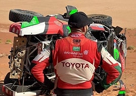 El abandono del líder acerca a Carlos Sainz a la cabeza del Dakar