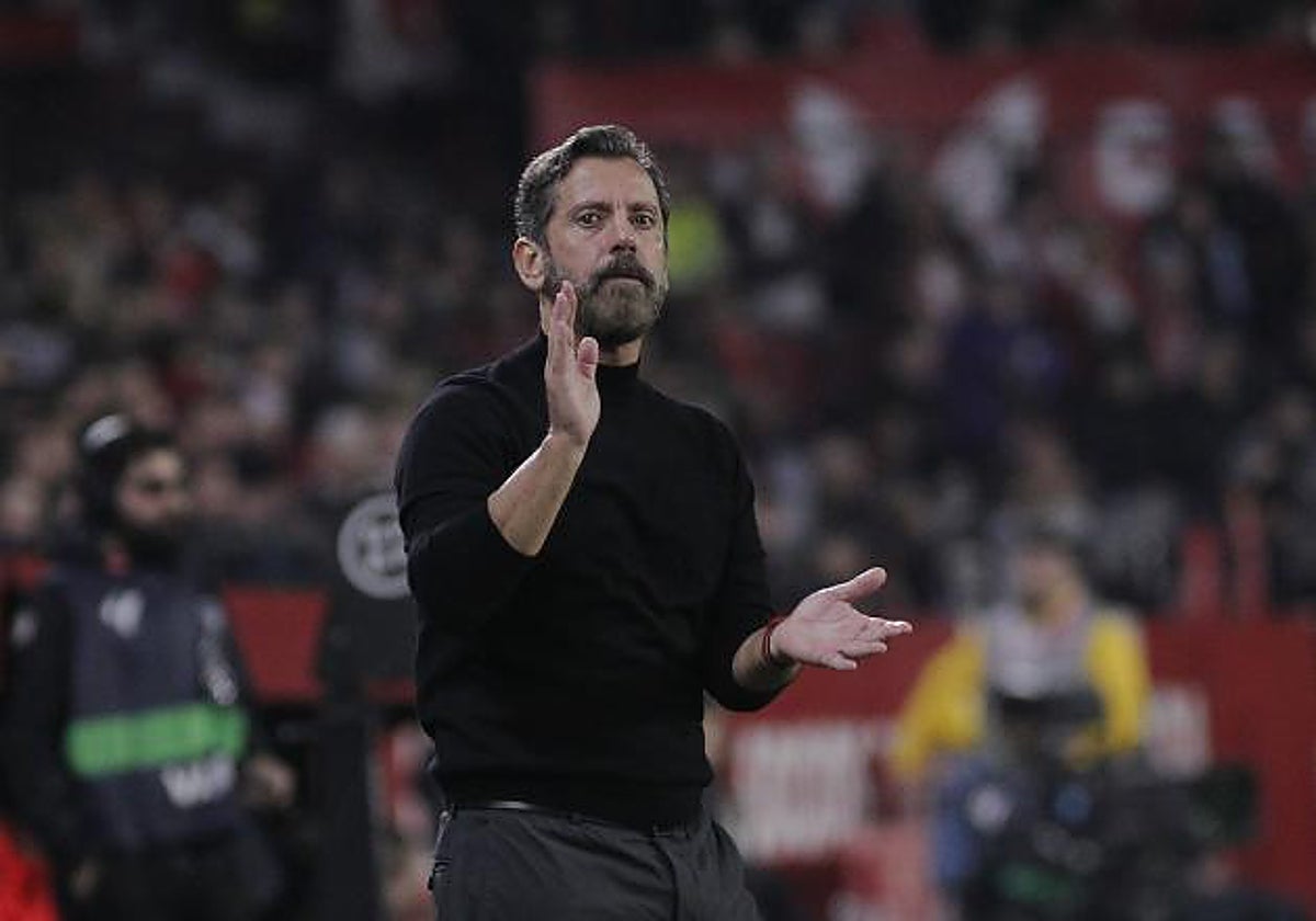 Quique Sánchez Flores, durante el Sevilla - Alavés