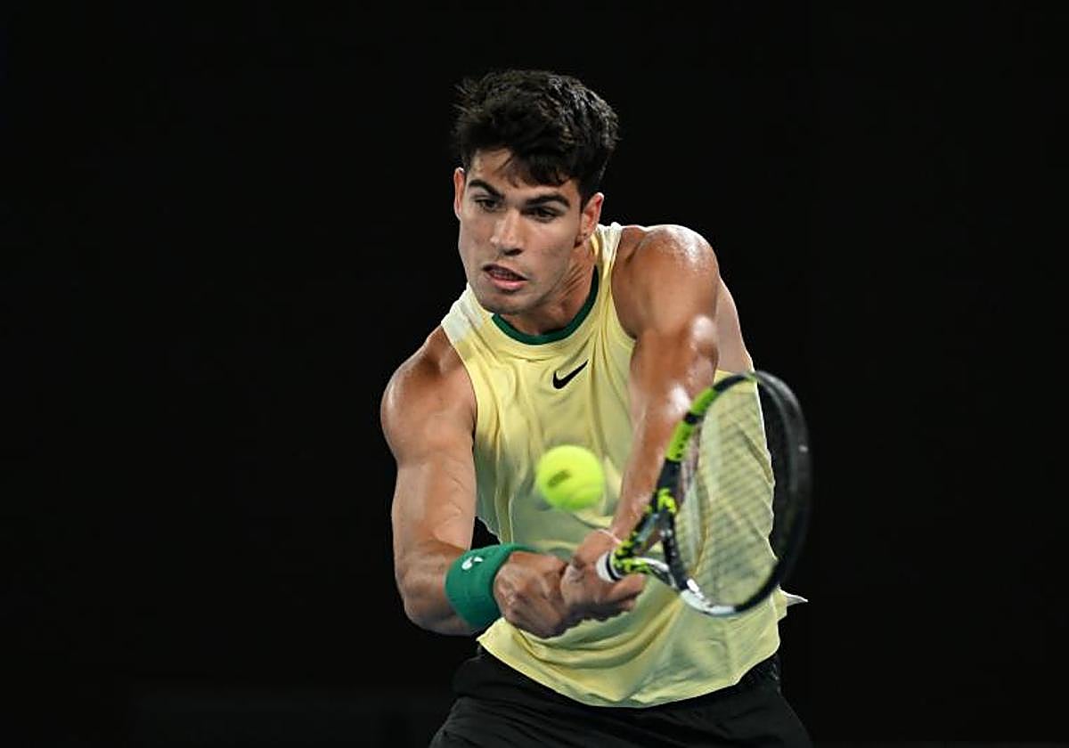 Carlos Alcaraz en el partido de la primera ronda del Open de Australia contra Richard Gasquet