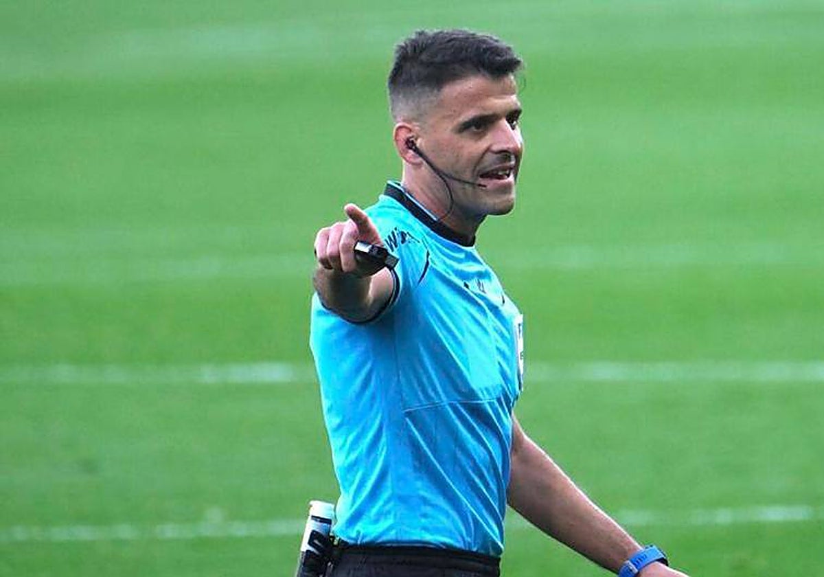 Jesús Gil Manzano, árbitro de Primera división