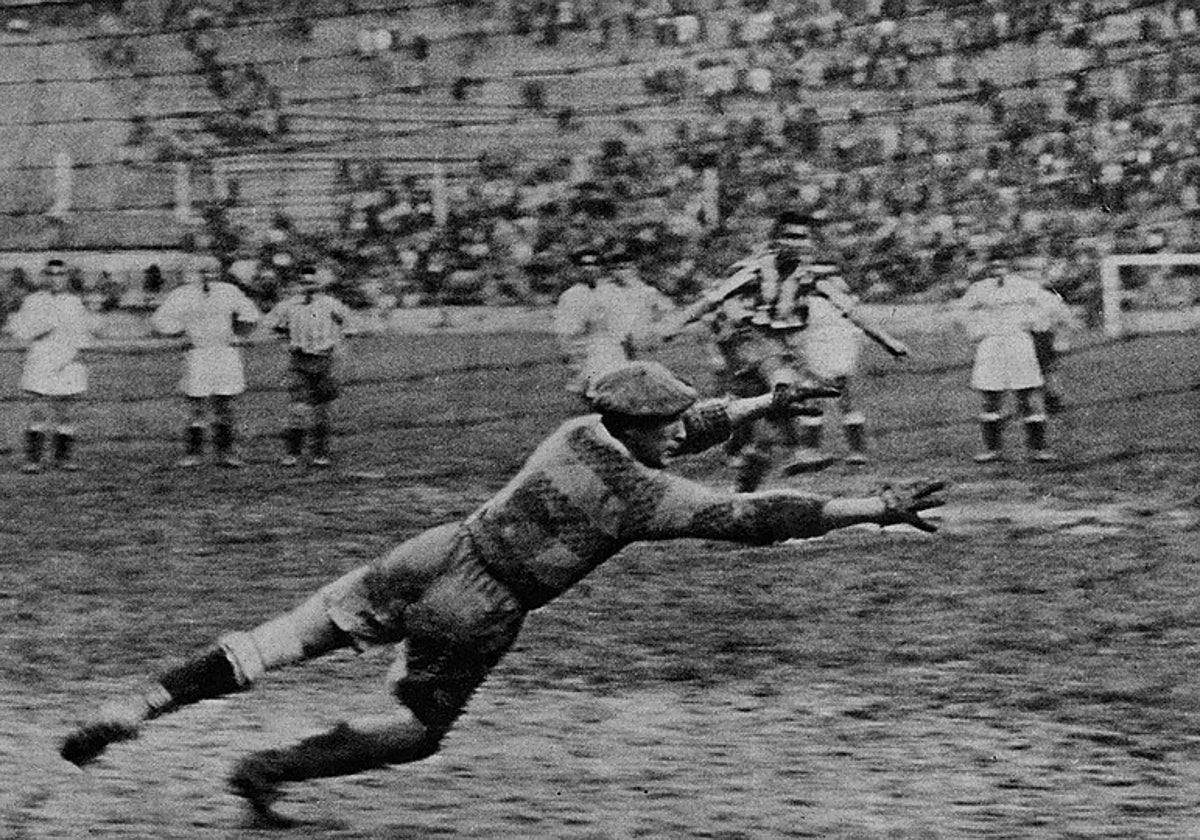 Lance de un Atlético de Madrid - Sevilla en 1936