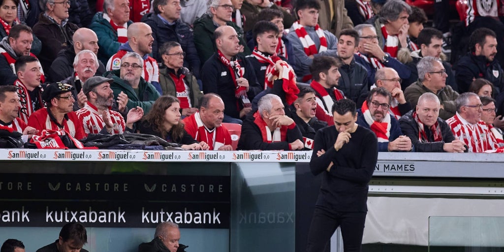 Xavi, el más cuestionado por lo que no es, se muestra tenso: “Es que me encuentro con ganas de caminar o no”