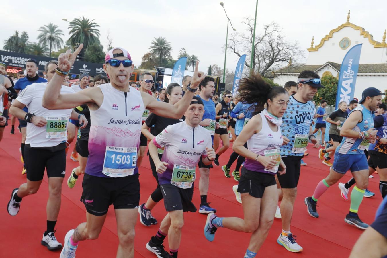 Salida del Medio Maratón en Sevilla 2024