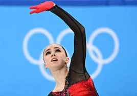 Cuatro años de sanción por dopaje para Kamila Valieva, la mejor patinadora del mundo