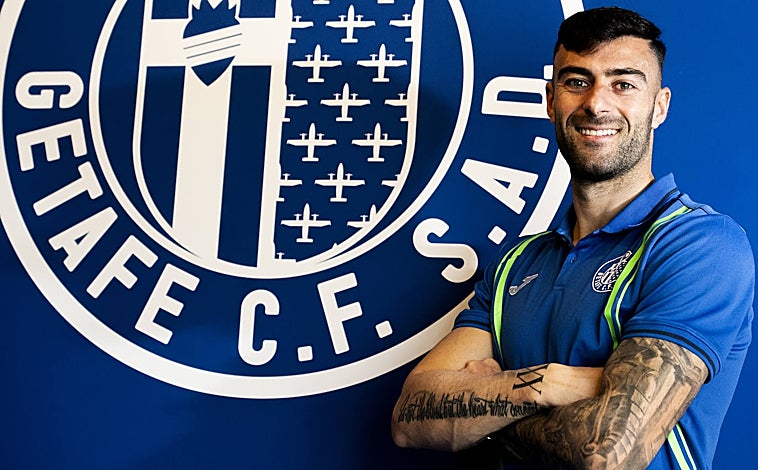 Imagen principal - Diego Rico: «Los profesores me llamaban macarra, pero yo tenía que defender a mi hermano»