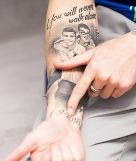 Imagen secundaria 2 - Diego Rico: «Los profesores me llamaban macarra, pero yo tenía que defender a mi hermano»