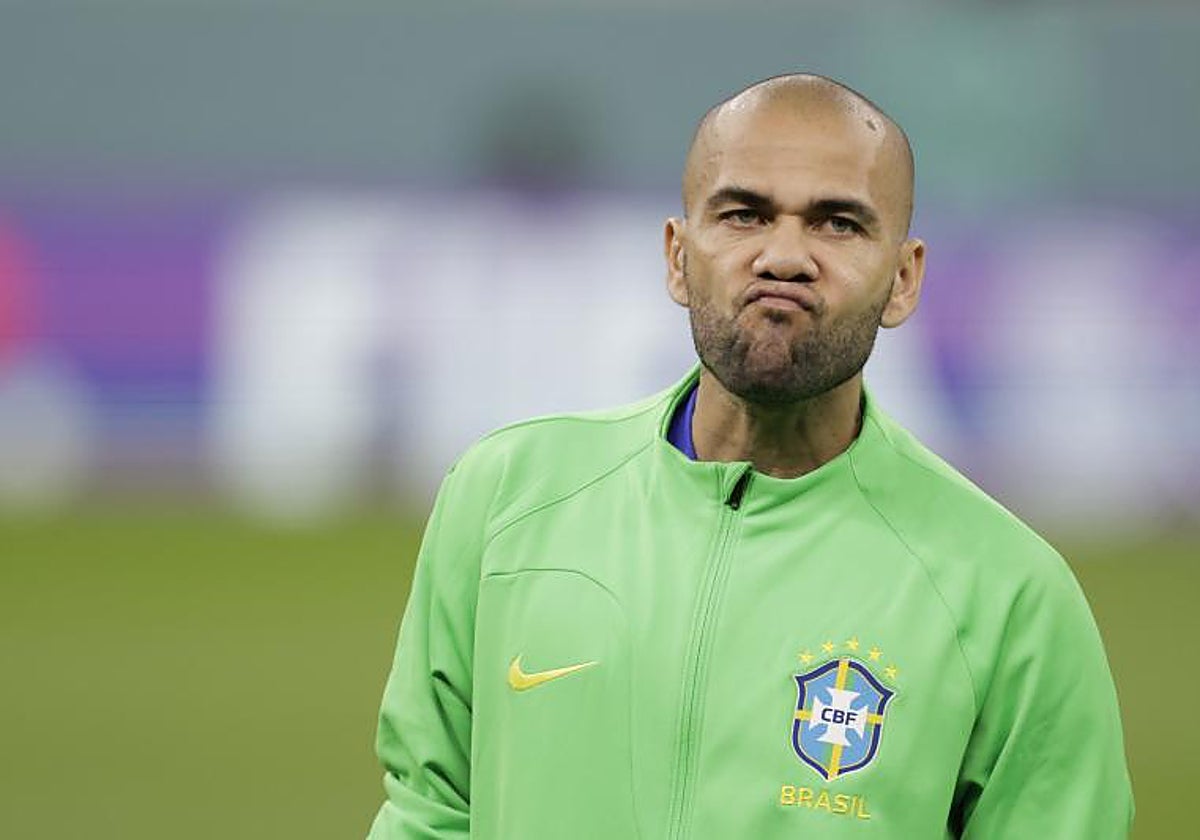 El futbolista brasileño Dani Alves, durante una concentración con su selección