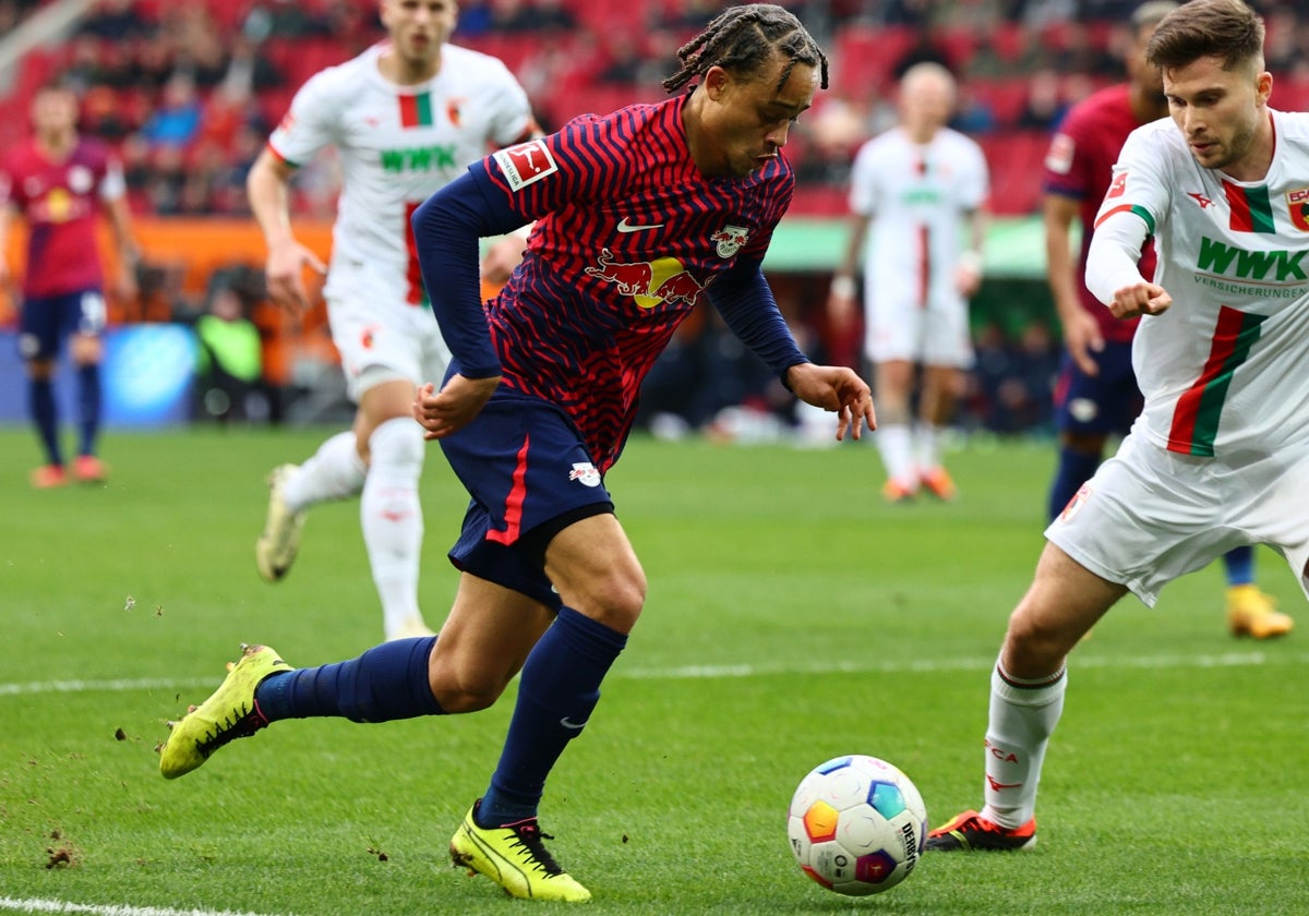 Xavi Simons, en un partido con el Leipzig, rival este martes del Real Madrid