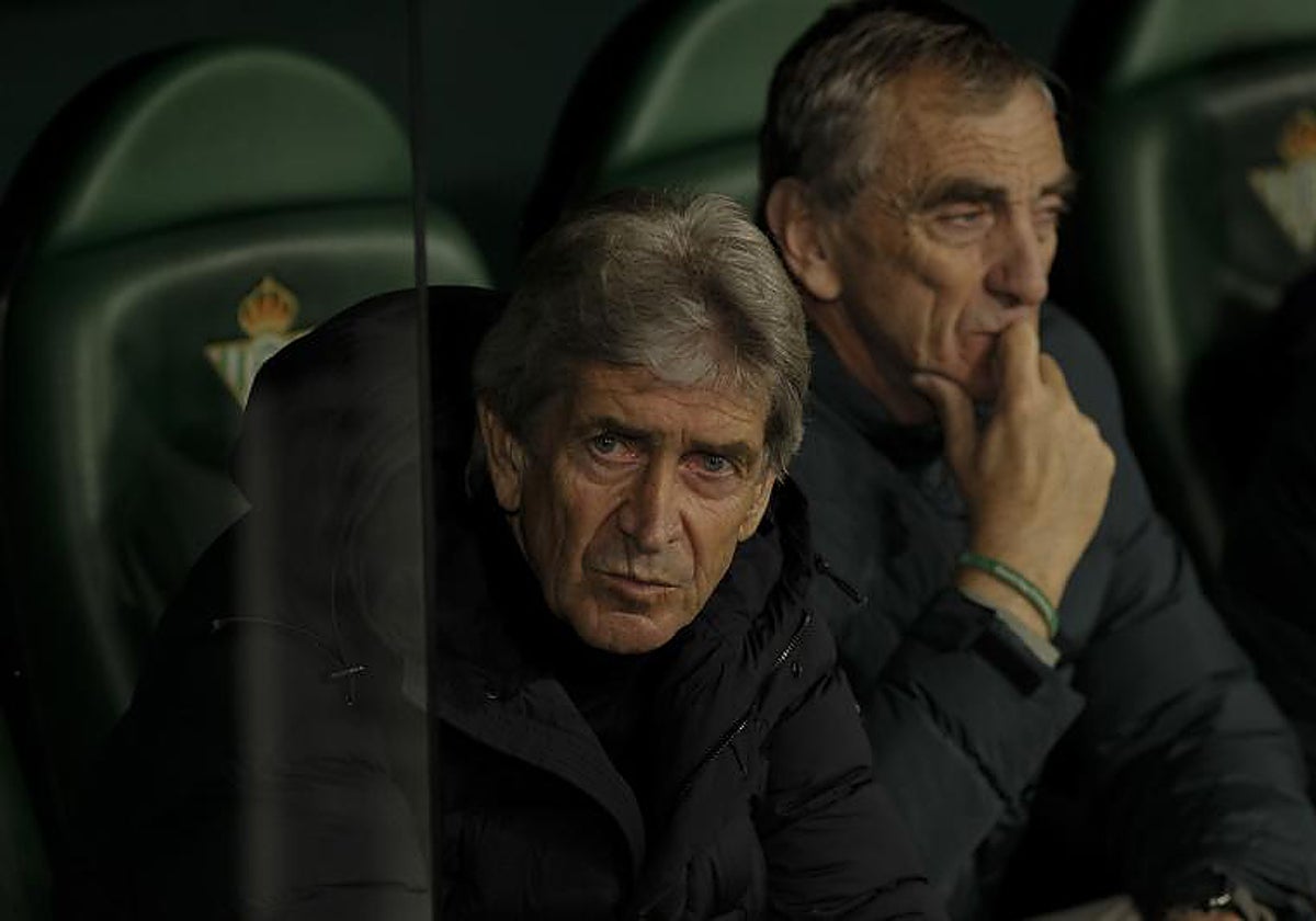 Pellegrini, instantes antes de que rodase el balón en el Betis - Dinamo de Zagreb de la Conference League