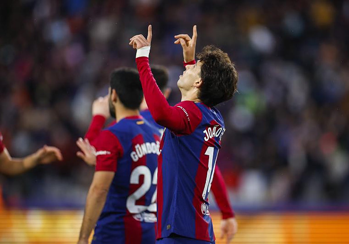 Joao Félix celebra el segundo gol del Barcelona