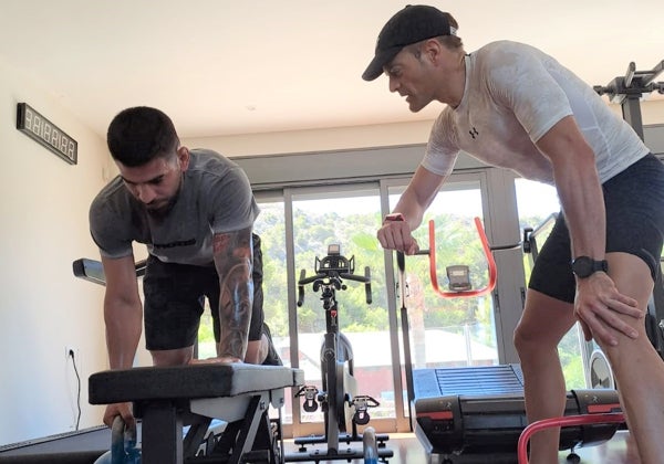 El duro entrenamiento de Ilia Topuria para convertirse en campeón de la UFC: de la máquina del frío a las ondas cerebrales