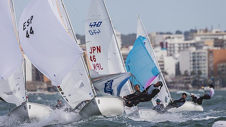 Xammar y Brugman llegan líderes a la final del Mundial de 470 con la medalla asegurada