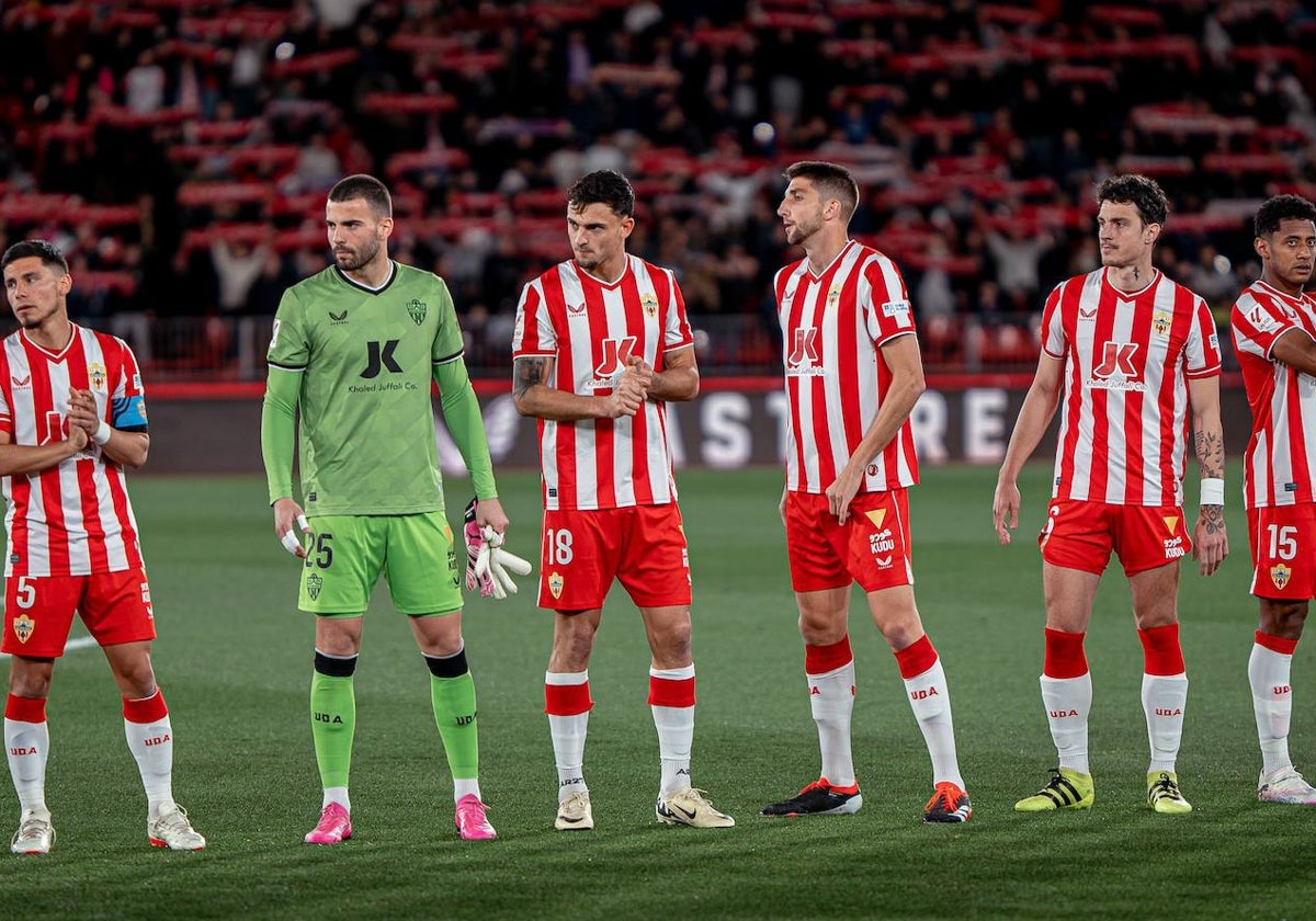 Los jugadores de la UD Almería en un encuentro en el Power Horse Stadium