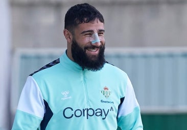 Fekir entrena con máscara; Altimira, al margen